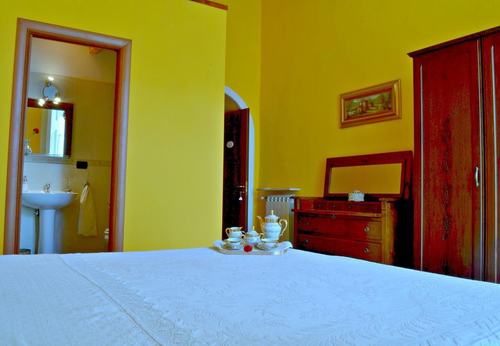 A Casa Di Mamma Bed & Breakfast Наполи Екстериор снимка